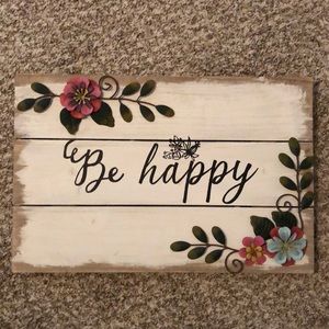 Pier 1 Be Happy sign